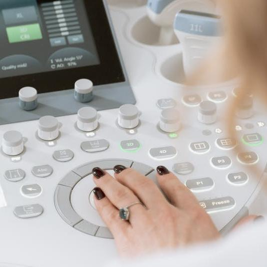 國家藥監(jiān)局關于實施《醫(yī)療器械生產監(jiān)督管理辦法》《醫(yī)療器械經營監(jiān)督管理辦法》有關事項的通告(2022年第18號)