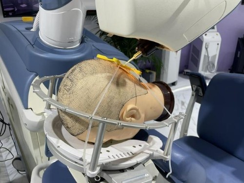 前研 | 拯救“頭”等大事，植發(fā)行業(yè)熱度依舊